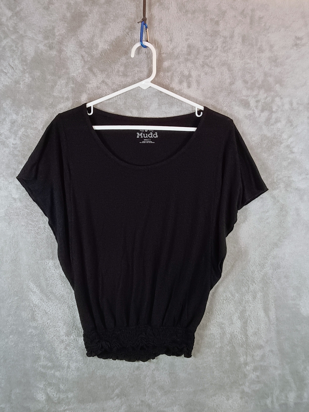 Mudd Women's Black Short Sleeve Elastic Hem Top Size Small